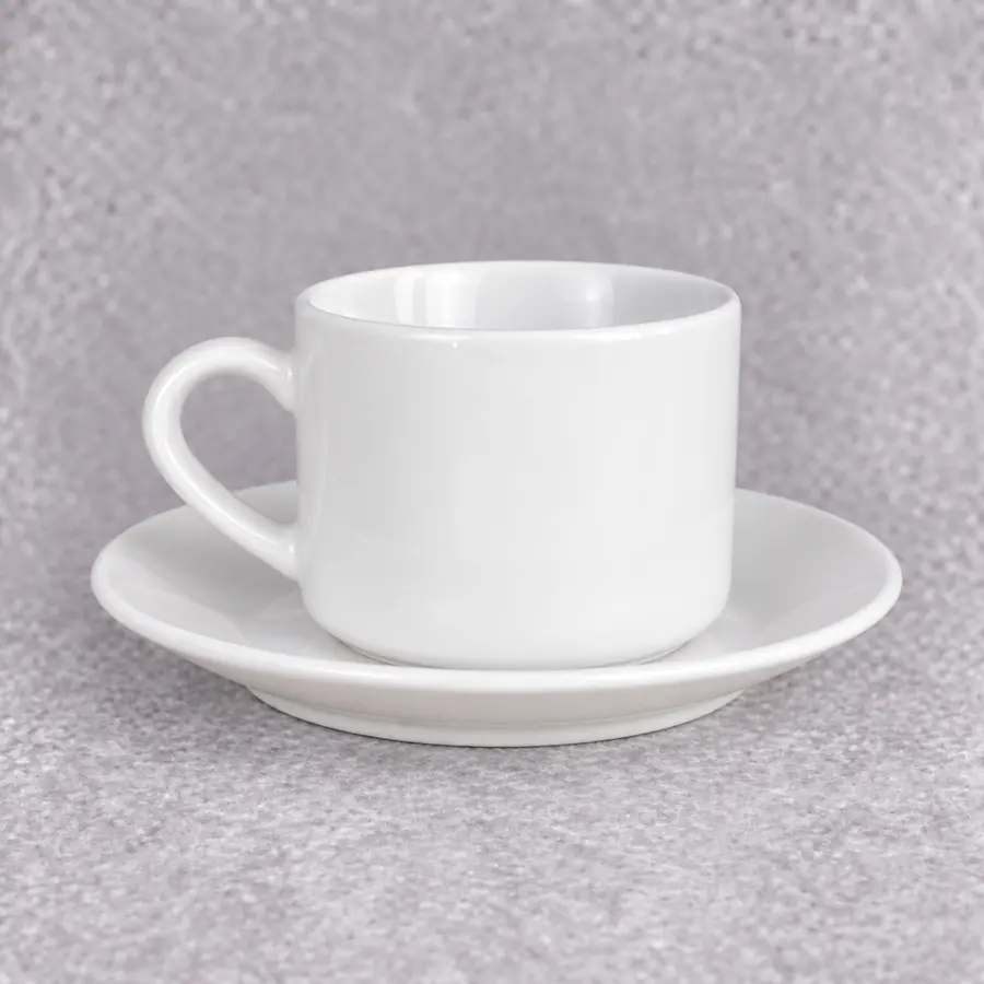 Mug Lepek putih bersama lepek pada foto produk