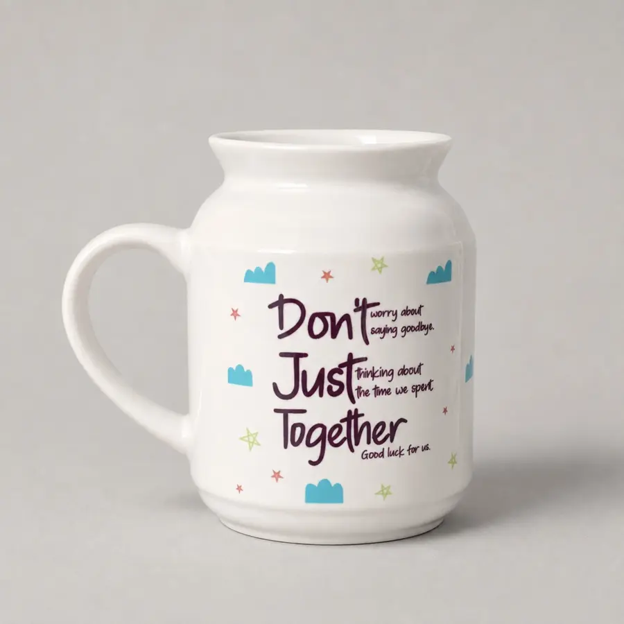 Mug Mey-Mey custom dengan cetakan tipografi